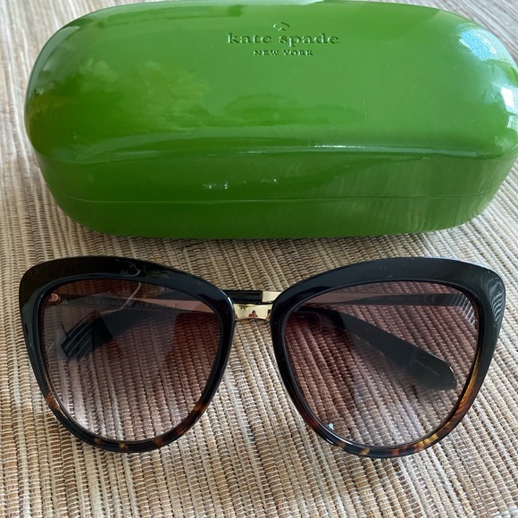 Kate Spade cat eye Sunglasses - Picture 3 of 4